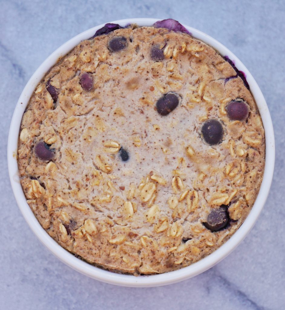 Blueberry Pie Baked Oatmeal Leahs Plate 941x1024 - Blueberry Pie Baked Oatmeal