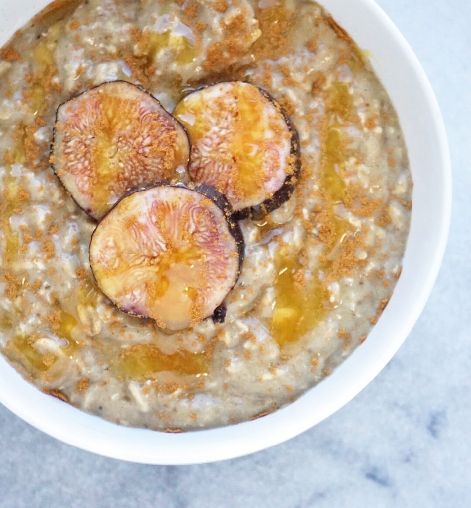 Vanilla Fig Infused Overnight Oats Leahs Plate3 950x1024 - Vanilla & Fig Infused Overnight Oats