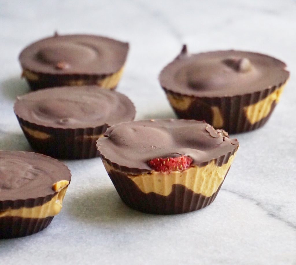 Strawberry Stuffed Dark Chocolate Peanut Butter Cups by Leahs Plate3 1024x915 - Strawberry-Stuffed Dark Chocolate Peanut Butter Cups