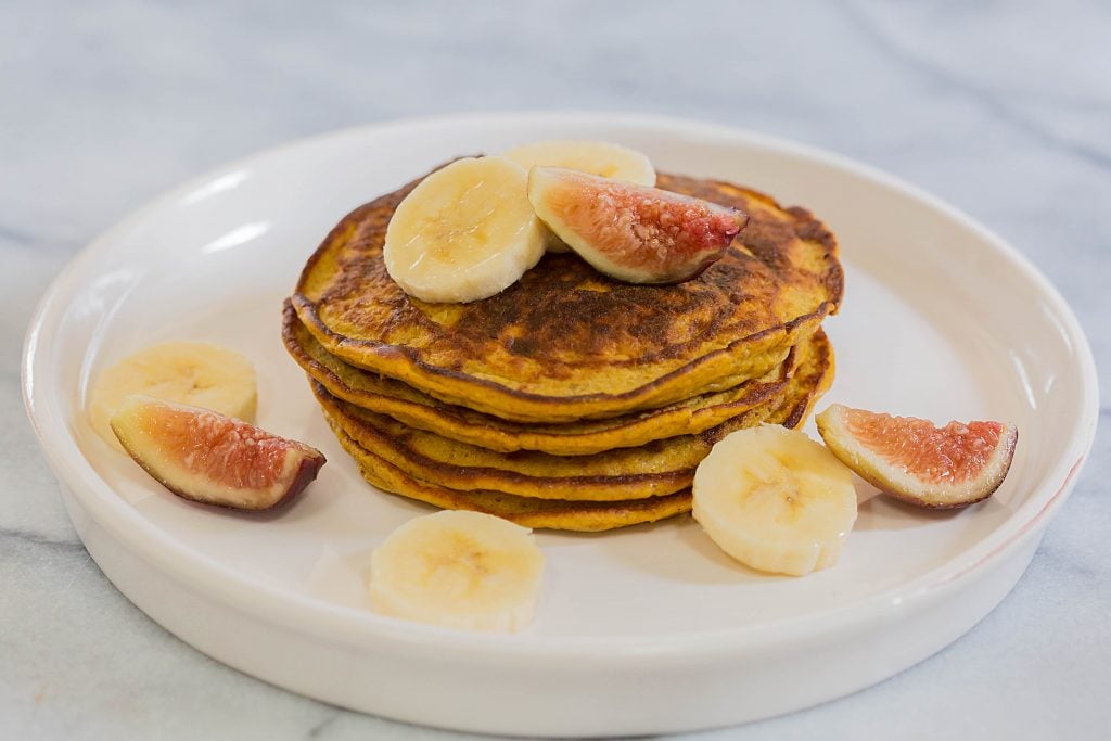 Flourless Paleo Pumpkin Pancakes by Leahs Plate5 1024x683 - Paleo Pumpkin Pancakes