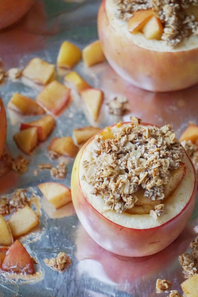 apple crumble baked apples3 684x1024 - Apple Crumble Baked Apples (Vegan & Gluten-Free)