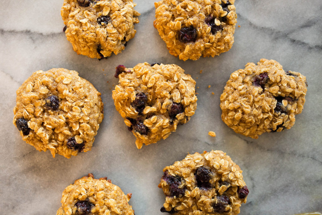 Blueberry Oatmeal Cookies5 1024x683 - Blueberry Honey Oat Breakfast Cookies (Gluten-Free)