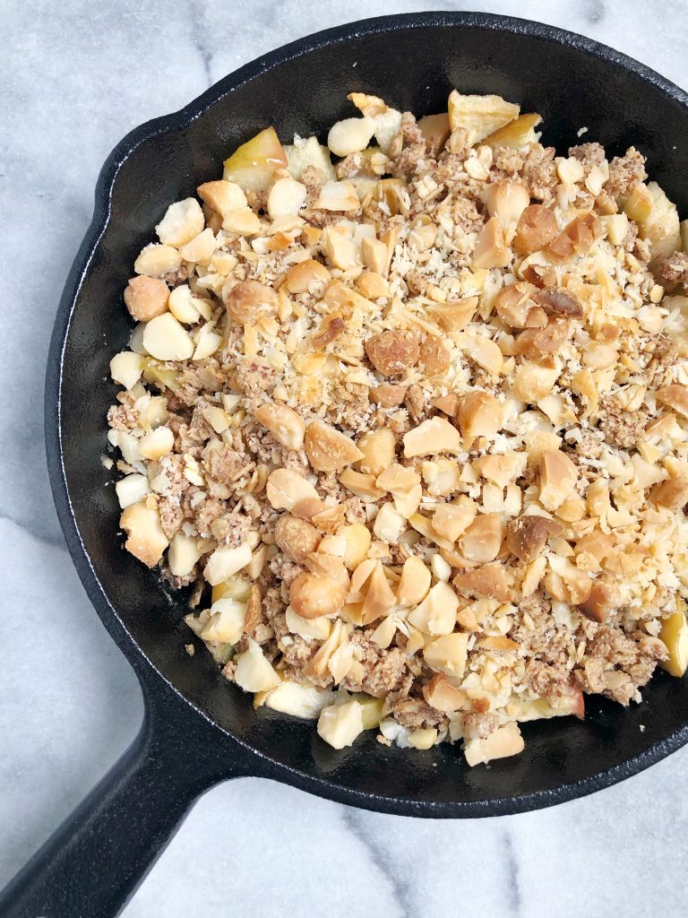 macadamia apple crisp3 768x1024 - Macadamia Apple Crisp Skillet (Vegan & Gluten-Free)