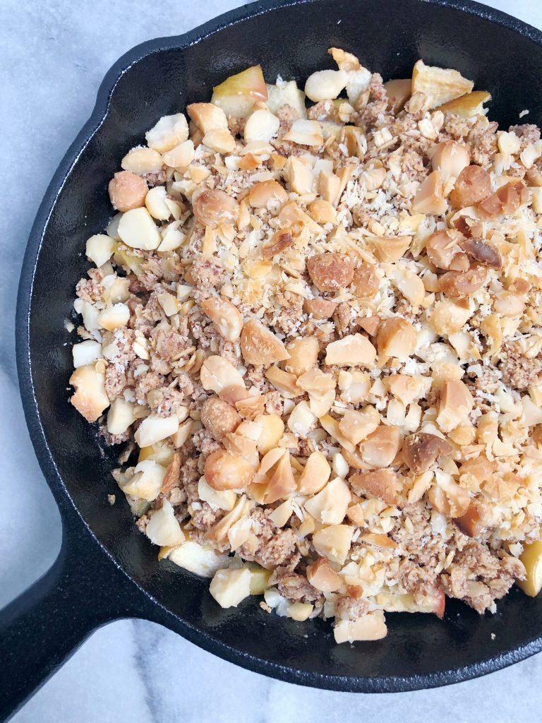 macadamia apple crisp6 768x1024 - Macadamia Apple Crisp Skillet (Vegan & Gluten-Free)