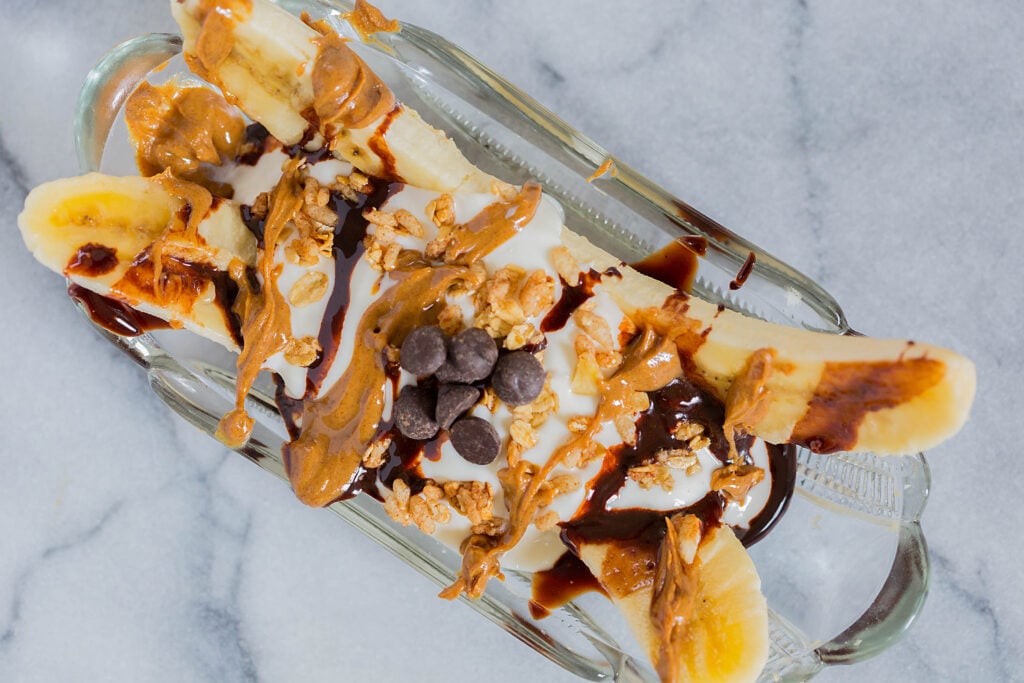 Healthy Breakfast Banana Split (Gluten-Free & Vegan)